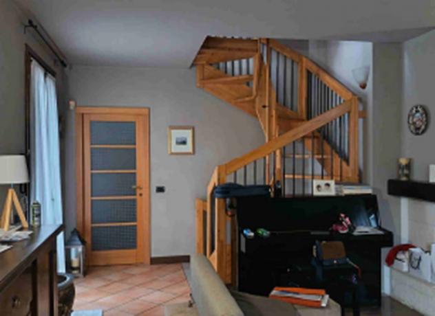 Immobile in asta di 209 m², box auto in vendita a Vergiate - Foto 3