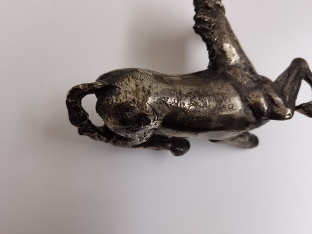 Oggetto ornamentale/Fermacarte cavallo seduto - Foto 2
