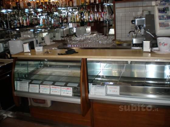 Si Vende attivita' Bar - macchinari e attrezzature - Foto 3