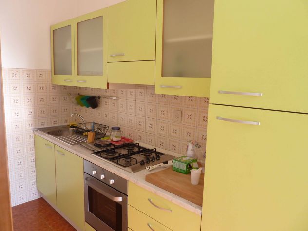 Affittasi 4 posti letto in doppia ad Ubino in via Lumumba 3 zona ospedale. - Foto 2