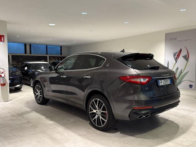 Maserati Levante 3.0 V6 Diesel 275cv AWD Gransport Pelle Xeno 21” - Foto 6