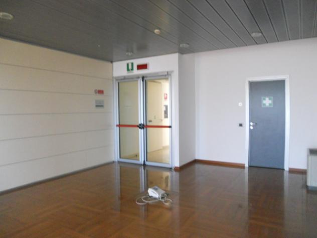 Immobile di 1568 m² con 1 locale in affitto a Lainate - Foto 11