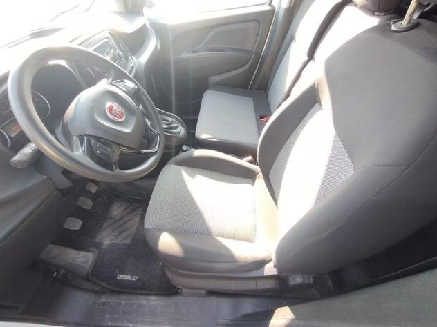 FIAT Doblò 1.6 MJT 120CV S&S PL-TN Cargo Maxi Business - Foto 4
