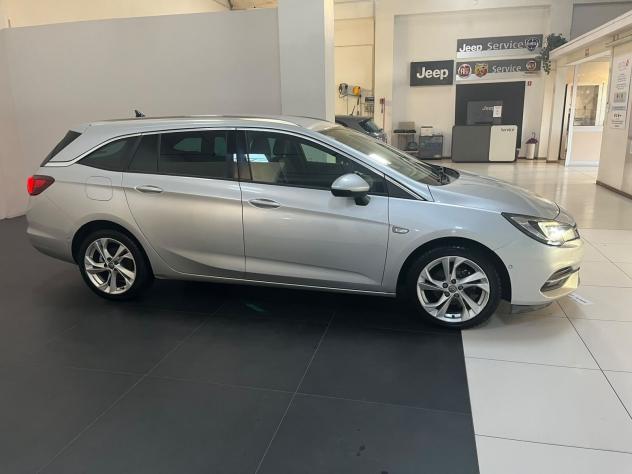 Opel Astra 1.5 CDTI Sport Tourer Business Elegance 122cv S&S MT6 - Foto 4