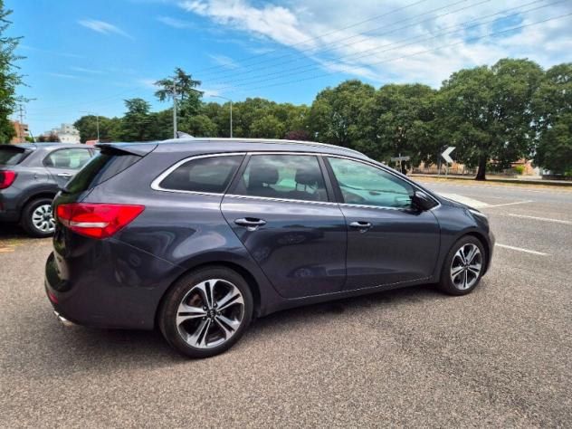 KIA cee'd 2 serie cee'd 1.6 CRDi 110 CV SW GT... - Foto 9