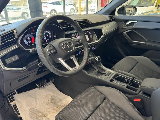 Audi Q3 35 TDI S tronic S line edition - Tetto - 19" - Foto 7