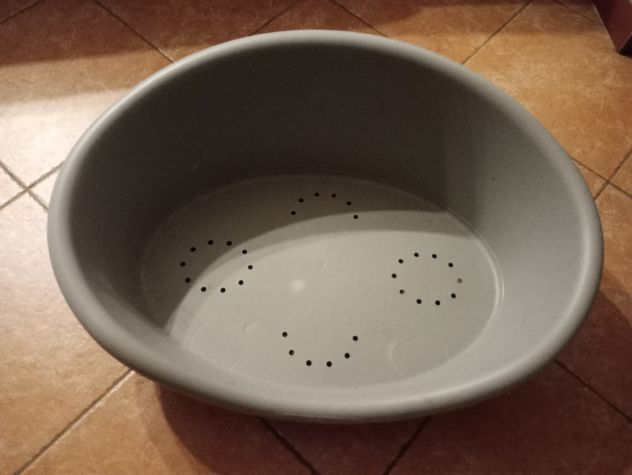 Vendesi 2 cucce per canigatti a 30