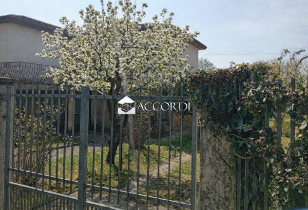 RIF.LLA19 - CASA INDIPENDENTE CON AMPIO GIARDINO ABANO