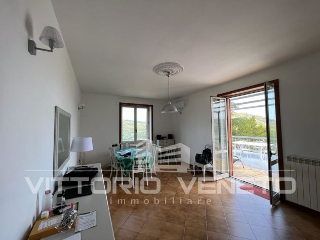 Appartamento al piano 1° con ingresso indipendente, ampia terrazza e sottotetto - Foto 6