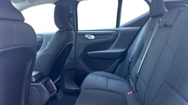 Volvo XC40 T2 Momentum Core - Foto 7