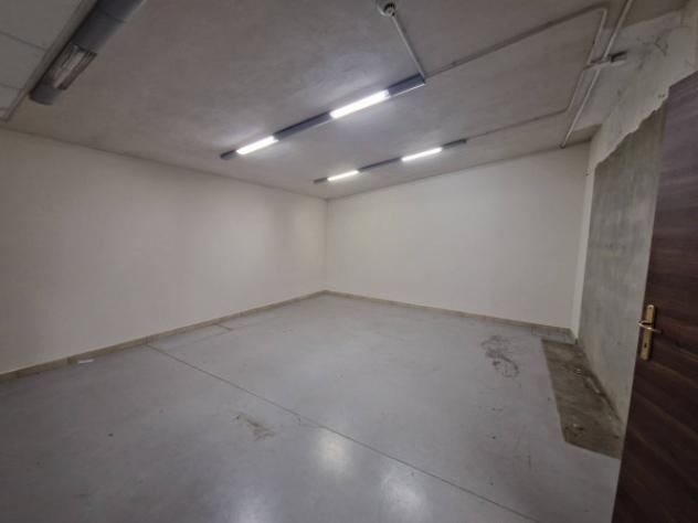 Immobile di 917 m² con 4 locali in vendita a Pogliano Milanese - Foto 8