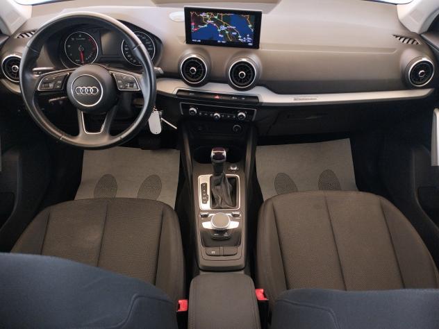 Audi Q2 35 TDI quattro S tronic Business - Foto 7