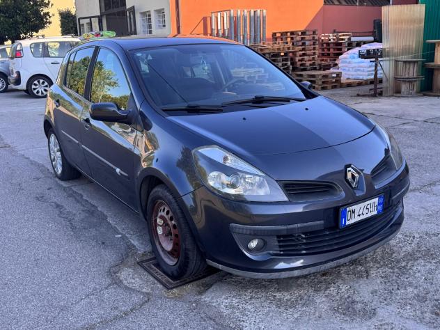 Renault Clio Storia 1.2 16V 5 porte Dynamique