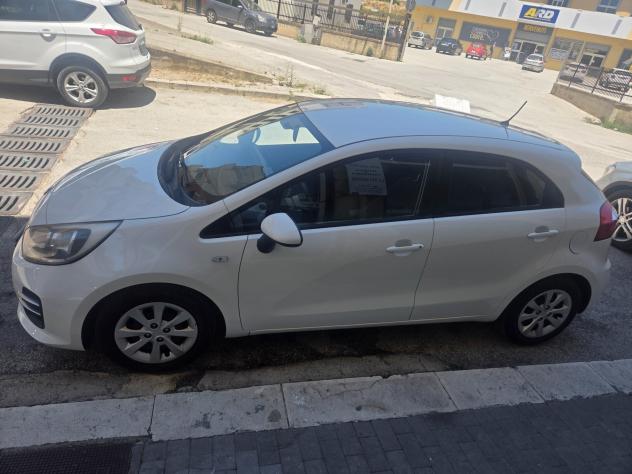 KIA RIO 1.2 BENZINA 83 CV ANNO 2016 KM 110000 CERTIF - Foto 9