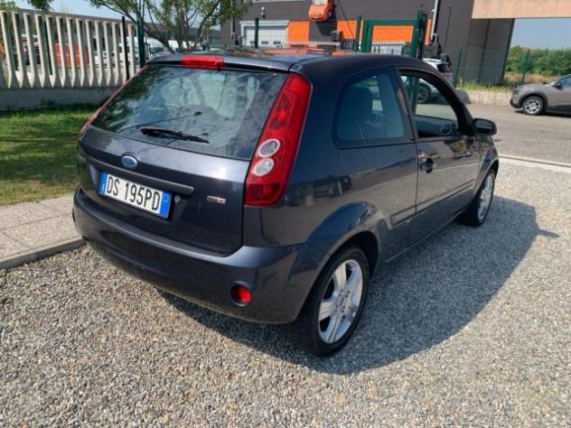 FORD Fiesta 1.4 TDCi 3p. Ghia rif. 23987719 - Foto 5