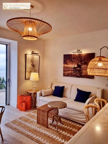 APPARTAMENTO di 3 vani e di 75 mq (CAPRI) rif. CVPZZ_1 - Foto 19