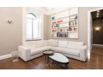 Appartamento di 150 m² con 5 locali in vendita a Milano