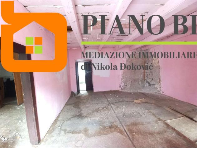 V000457 - ANTICA CASA CON PORTICO - Foto 11