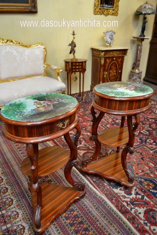 Coppia di tavolini-etagére dipinti a modo Vernis Martin - Foto 9