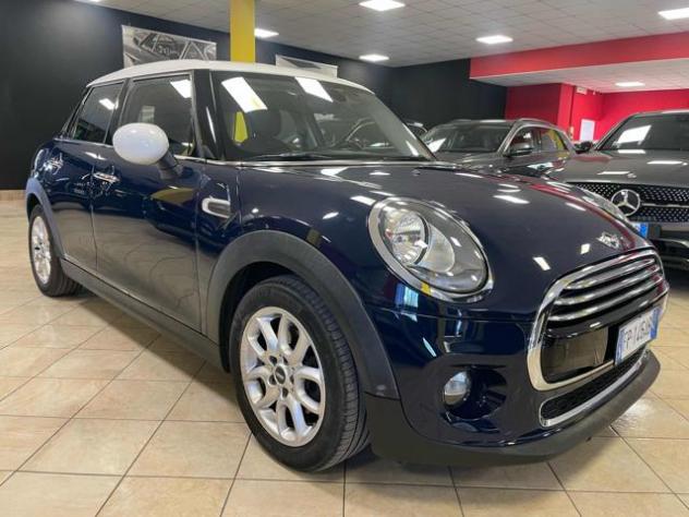MINI Cooper D 1.5 Cooper D 5 porte *AUTOMATICO/LUCI/PDC* rif. 24139393 - Foto 4