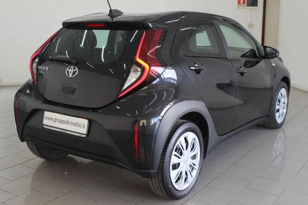 TOYOTA - Aygo X - 1.0 VVT-i 72 CV 5p. Active - Foto 4