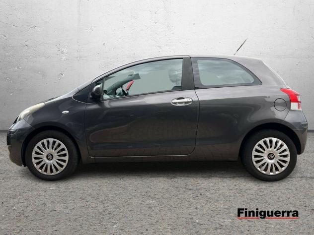 Toyota Yaris Yaris 3p 1.3 dual Sol - Foto 6