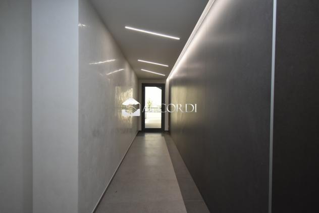 APPARTAMENTO di 4 vani e di 135 mq (CONEGLIANO) rif. SM32A1_1 - Foto 3