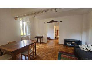 APPARTAMENTO di 6 vani e di 140 mq (BOLOGNA - Bologna) rif. 5VM