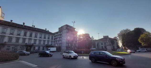 MONZA Centro - ufficio ristrutturato ed arredato in locazione - Foto 14