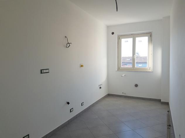 APPARTAMENTO di 5 vani e di 90 mq (MASSA - MARINA DI MASSA) rif. AC278 - Foto 3