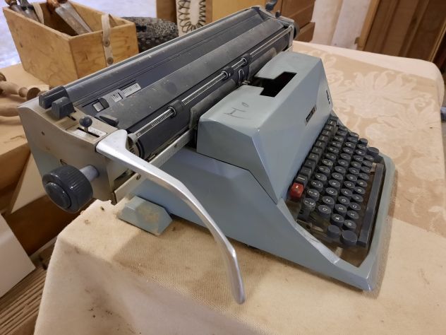 macchina da scrivere OLIVETTI 82, meccanica - Foto 2
