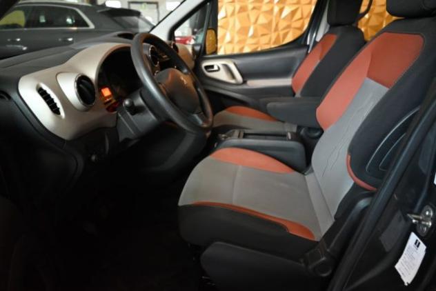 PEUGEOT Partner TEPEE 1.6 HDI 92CV STYLE TETTO ISOFIX 5POSTI NUOVO rif. 23922119 - Foto 9