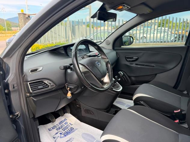 Lancia Ypsilon 0.9 TwinAir 85 CV 5 porte Metano Ecochic Elle - Foto 9