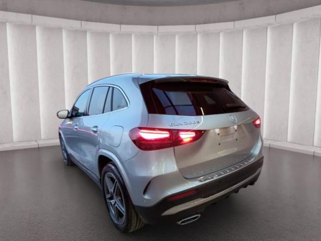 MERCEDES-BENZ GLA 200 D AMG PREMIUM 150CV AUTO PACK LUCI INT rif. 24115314 - Foto 5