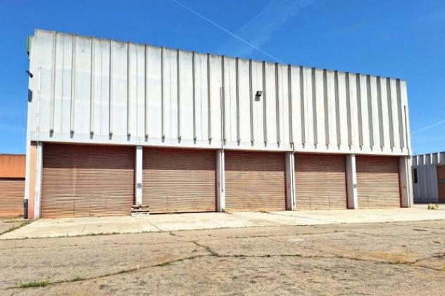 Immobile in asta di 975 m² in vendita a Elmas - Foto 4