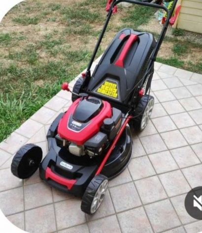 Rasaerba trazionato a benzina 173cc 51cm Geotech con sacco