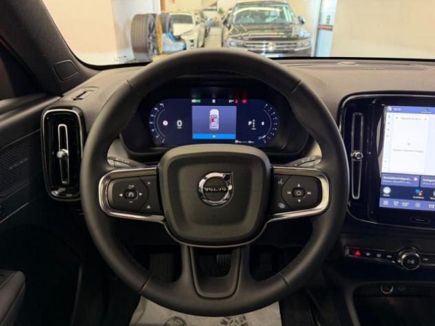 VOLVO XC40 B3 automatico PLUS DARK cloud blue rif. 23970711 - Foto 10