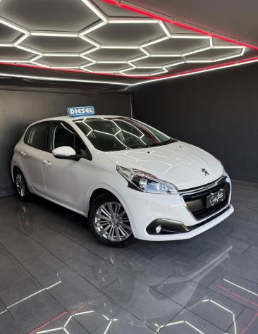 Peugeot 208 1.6 BlueHDi 75 cv Allure 2017 - Foto 2