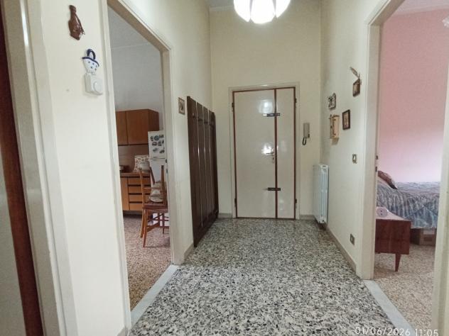 APPARTAMENTO di 4 vani e di 70 mq (CAMAIORE) rif. 1095 - Foto 3