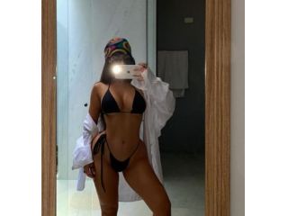 Amore e incontri Napoli - Bellissima Ragazza. Semplice affascinante Tel:3520584683