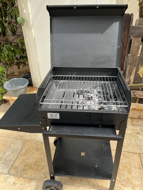 Barbeque a carbonella marca Mille