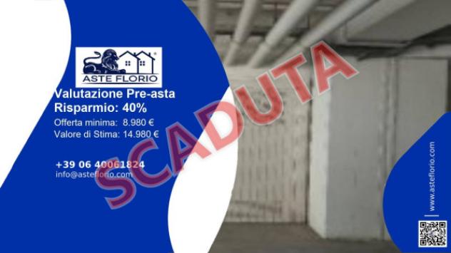 Immobile in asta di 20 m², box auto in vendita a Potenza Picena