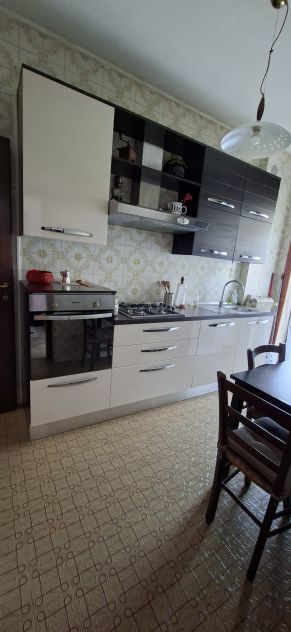 Due camere 1 matrimoniale e 1 singola in appartamento - Foto 3