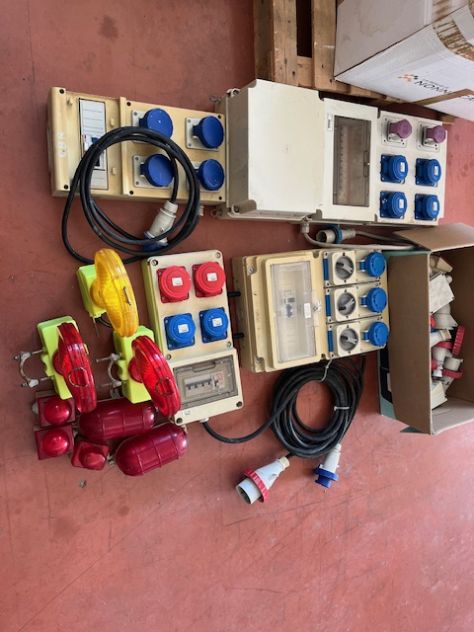 Quadri elettrici e accessori da cantiere - Foto 6