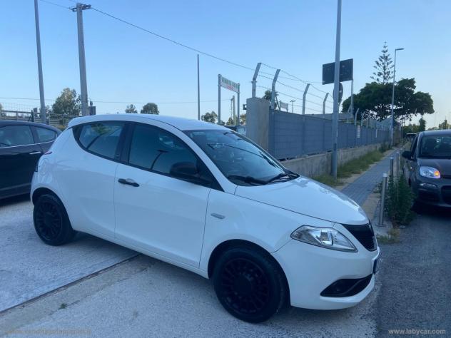 LANCIA Ypsilon 1.0 FireFly 5pS&S Hyb. Eco Silv. - Foto 2