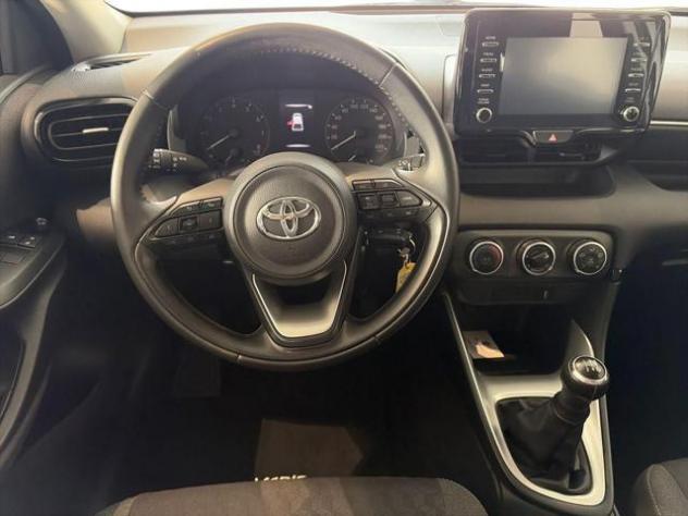 TOYOTA Yaris 1.0 5 porte Active rif. 23940901 - Foto 7