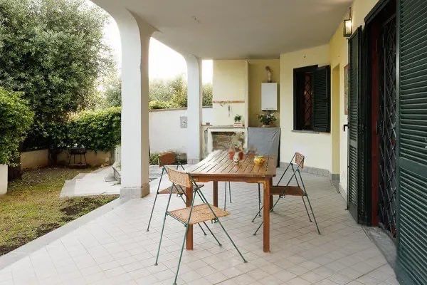 SANTA MARINELLA TRILOCALE ARREDATO CON GIARDINO PRIVATO. - Foto 3