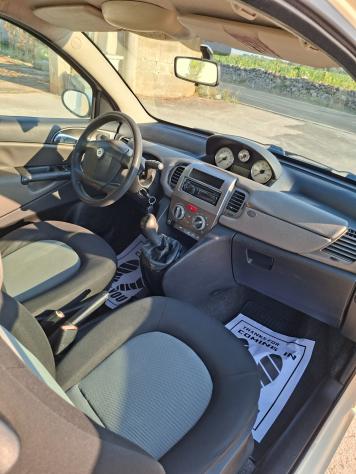 Lancia Ypsilon 1.2 Argento - Foto 10