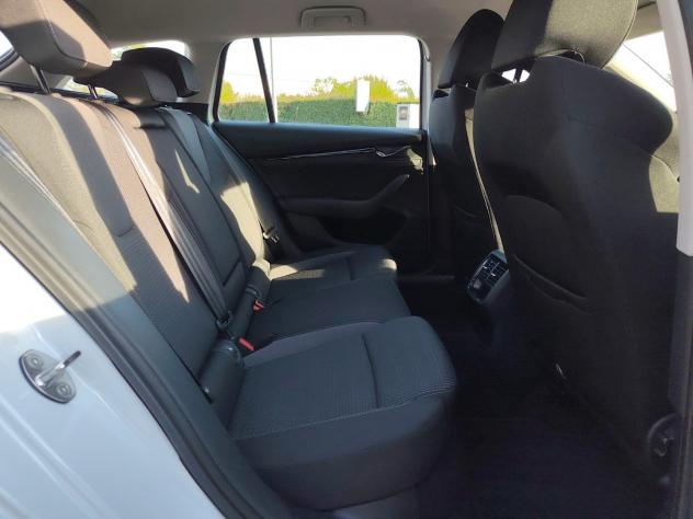 Škoda Octavia Octavia Wagon 2.0 tdi evo Executive 150cv dsg - Foto 10