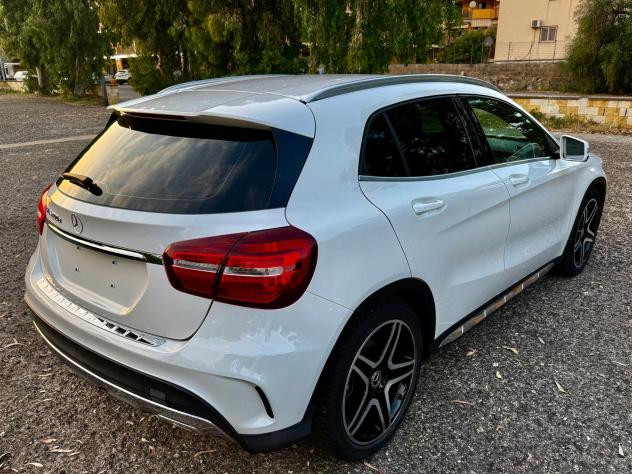MERCEDES- BENZ GLA 200 D AMG PREMIUM - Foto 7